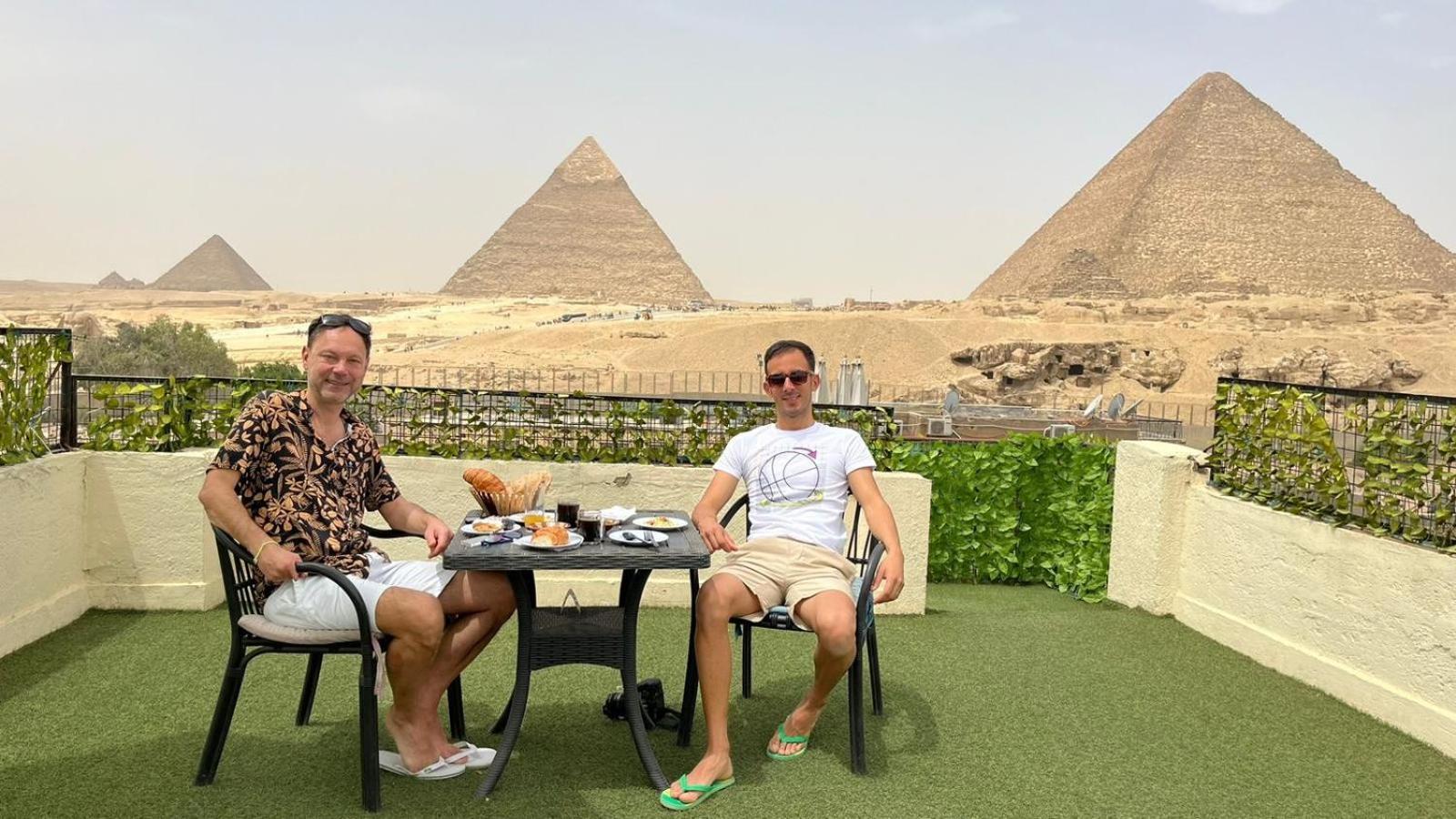 Solima Pyramids Kafrat al Jabal Luaran gambar